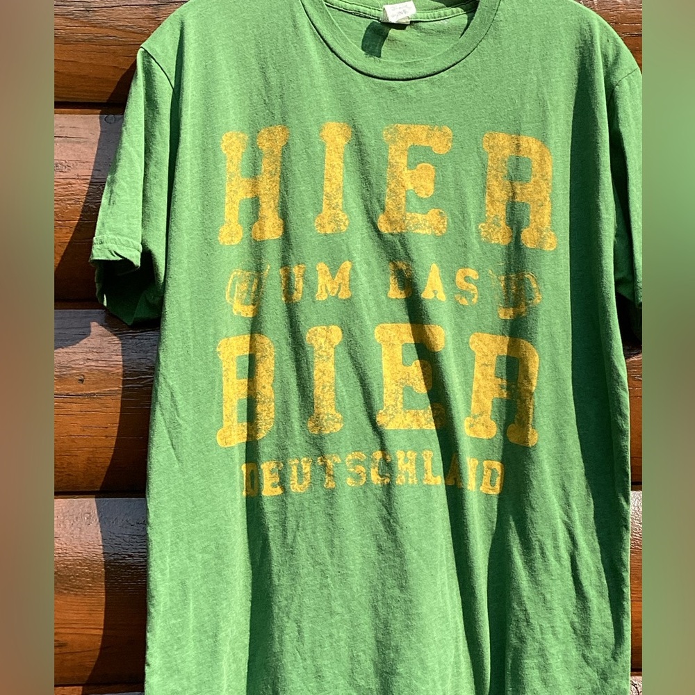 🇩🇪 Vintage German 'HERE for the BEER' 🍻 Graphic T-shirt SZ UniSex